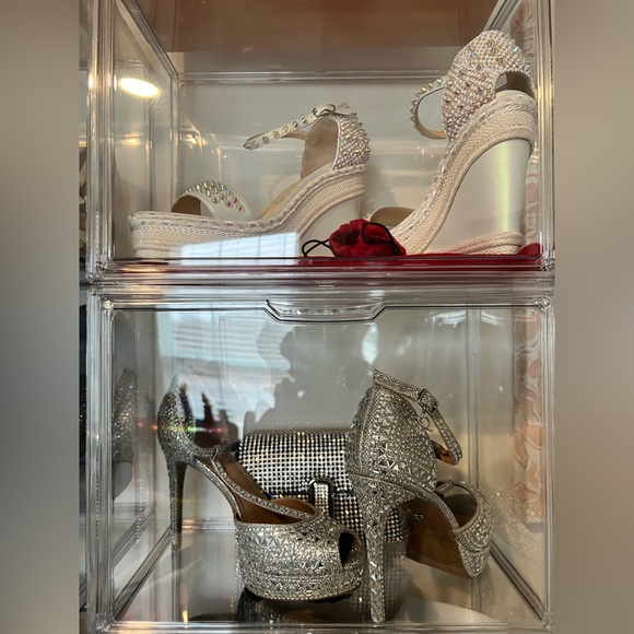 She Steps! ☺️ - Picture 1 of 1